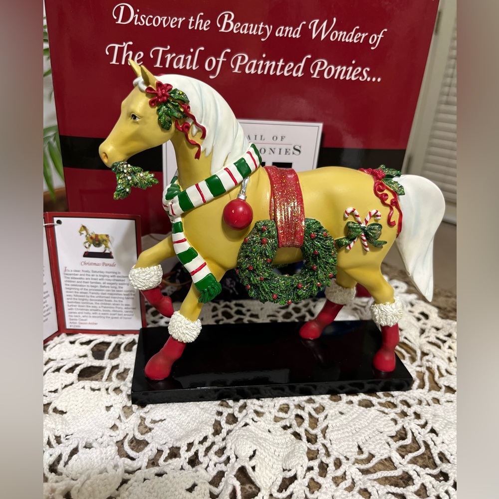 Trail of the Painted Ponies!              #12309 Christmas Parade